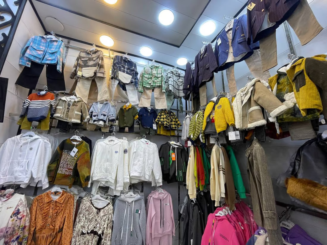 Baqubah shoppers see major discounts on children’s winter clothing