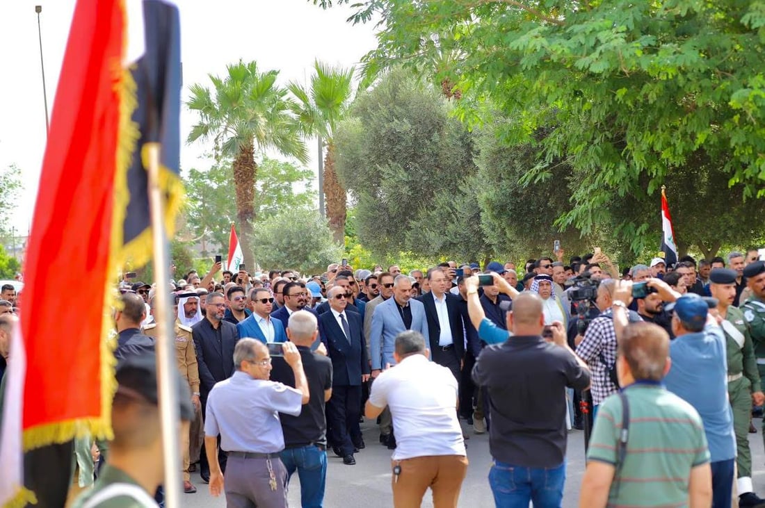 فيديو: بتشييع مهيب.. بابل تودع الشاعر موفق محمد إلى مثواه الأخير