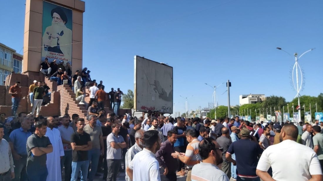 صور: متقاعدو الناصرية يبدؤون صباح عيد العمال بتظاهرة في “البهو”