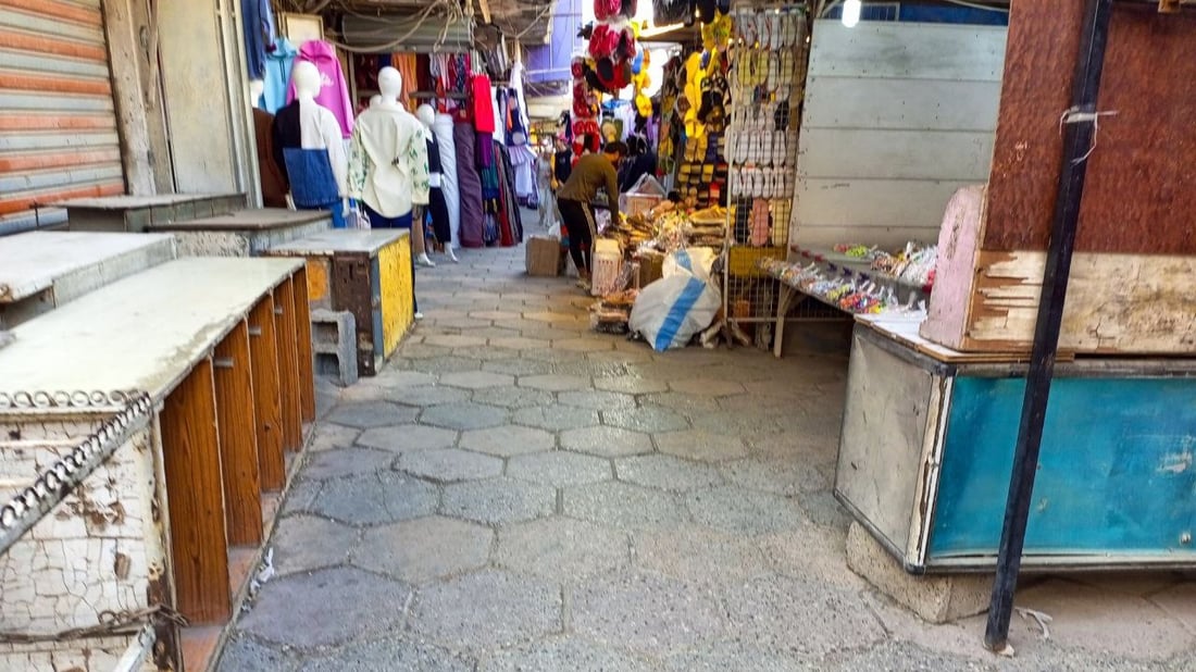 تلويح بالقوة و”تبادل اتهامات” بين البلدية وبسطات شارع 20 في البياع بشأن الزحام