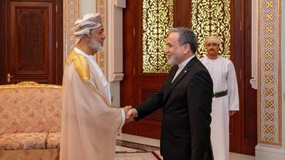 عراقجي يشكر كرم عُمان: بحثنا مروراً آمناً في هرمز والجيران أولويتنا