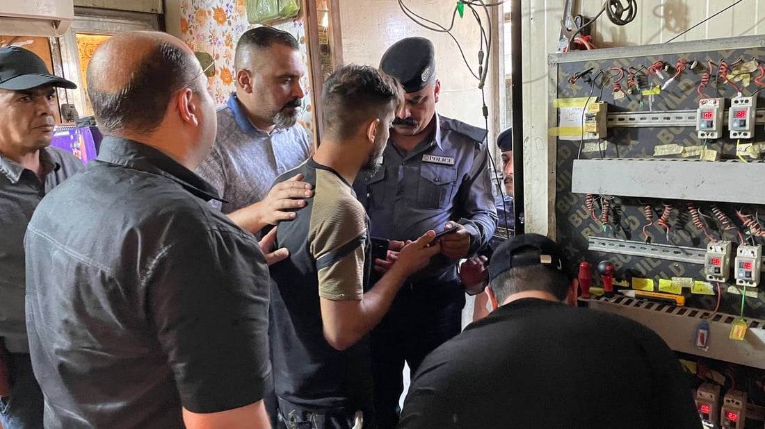 صور: اعتقالات بين أصحاب المولدات في بغداد.. رفعوا الأمبير إلى 20 ألفاً