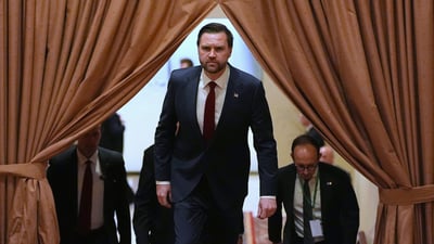 تسريب محتوى الورقة التي وضعها نائب ترامب على طاولة قاليباف