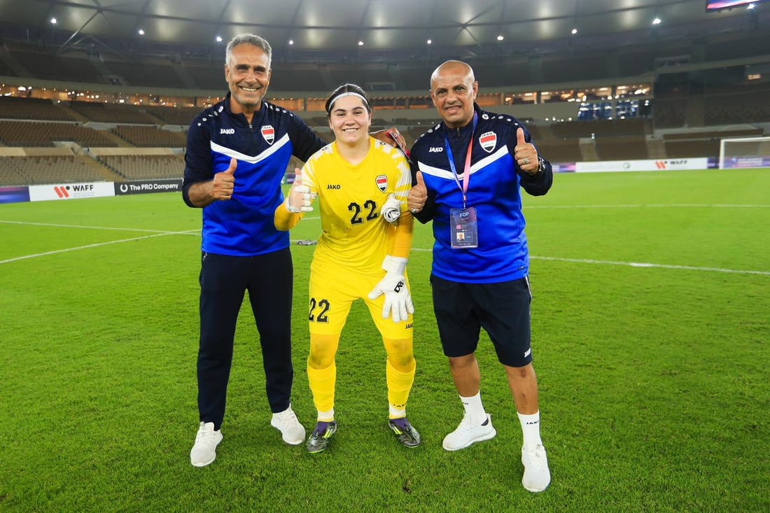 صور مفرحة من ملعب جدة.. سيدات العراق يحتفلن بالمركز الثالث لبطولة غرب آسيا