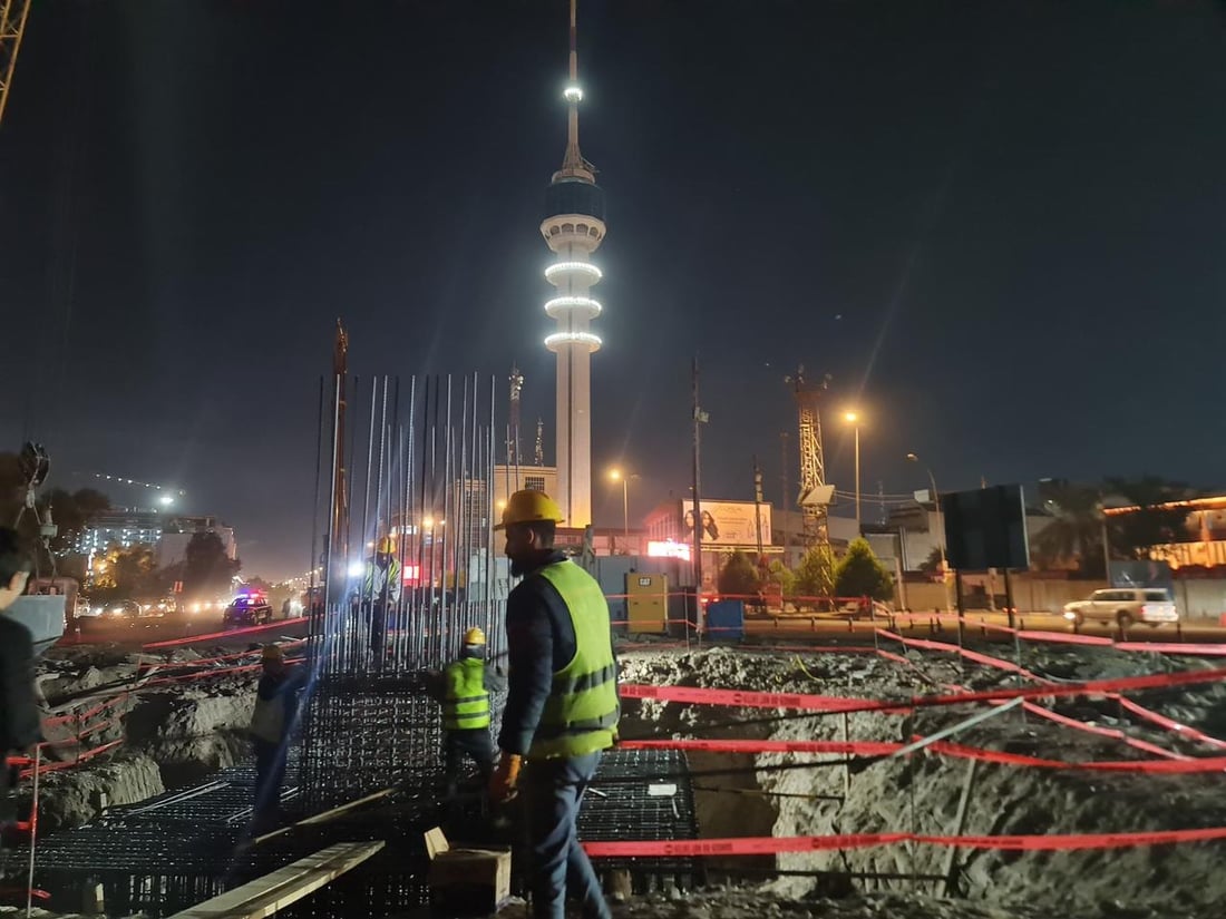 صور: السوداني في جولة ليلية لتفقد مشروع تطوير ساحة النسور