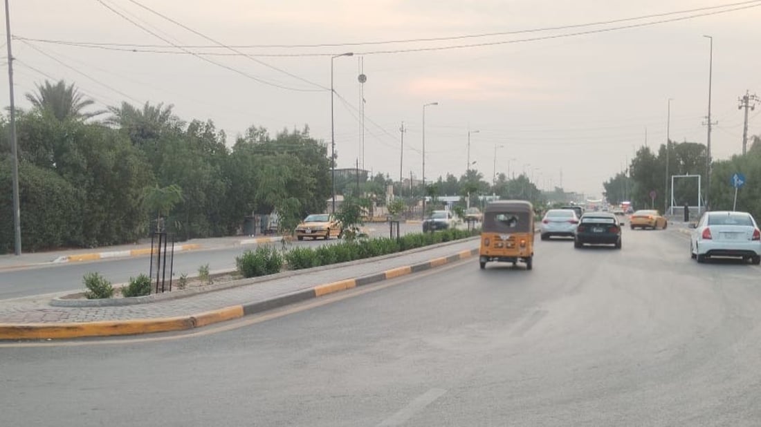 صور: 1500 شجرة ألبيزيا وداودونيا على طول شارع الضغط وسط بغداد