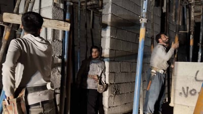 لە رەمەزاندا کرێکارانى تەختەبەست لە شەودا کاردەکەن