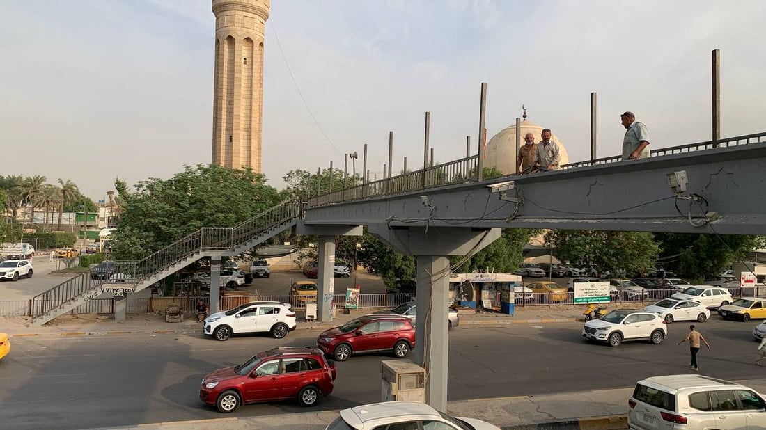 الطوبجي لم تعد تخاف مجسّر المرور.. الأمانة جددت الحديد وستضع سقفاً كذلك
