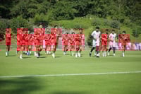 قرار بمنع تواجد الإعلام والجماهير في مقر سكن الأولمبي �...