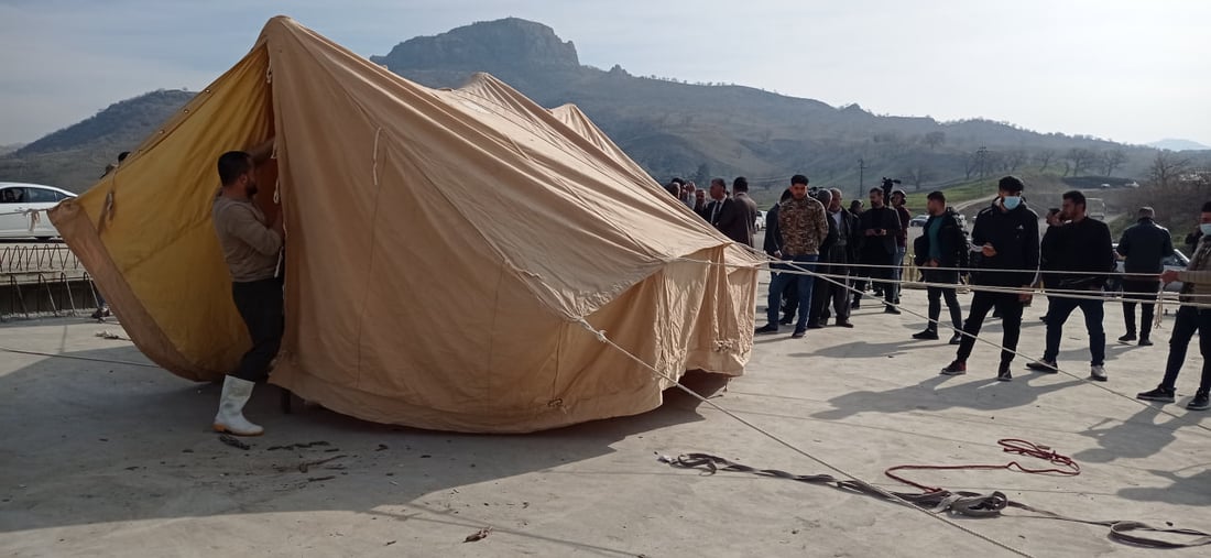 صور: متظاهرون غاضبون يغلقون طريق سليمانية – رابرين احتجاجاً على تردي الكهرباء