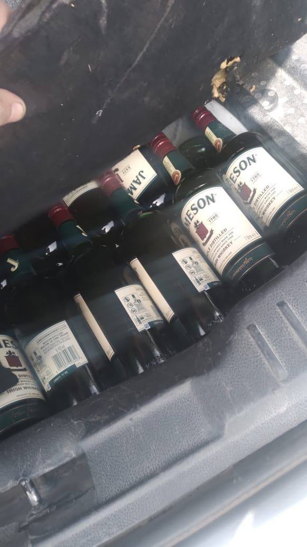 صور: ضبط أعداد كبيرة من المشروبات الكحولية المهربة في صلاح الدين