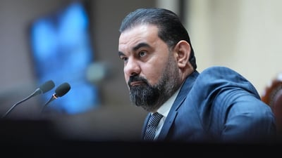 البرلمان يدعو الحكومة إلى الإسراع في إرسال مشروع قانون رواتب موظفي الدولة