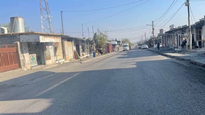 تەنێک لە خەلەکان کەوتە خوارەوە