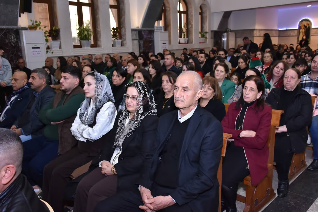 Photos: Somber Christmas Mass in Hamdaniya