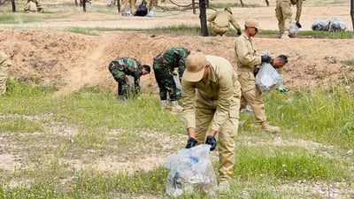 لە سنووری دارەتوو هەزار پێشمەرگە و ژینگەپارێزان سەیرانگایەکیان پاک کردەوە