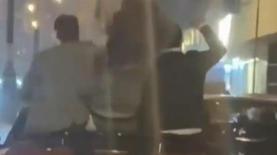 شرطة “أبو تمام” تعتقل “شباب الغابات”.. رفعوا السلاح فوق سيارة مكشوفة