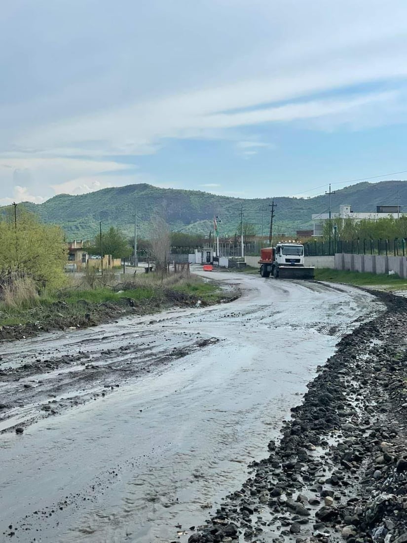 رێگای چه‌ند گوندێكی خۆشناوه‌تی پاككرانه‌وه‌