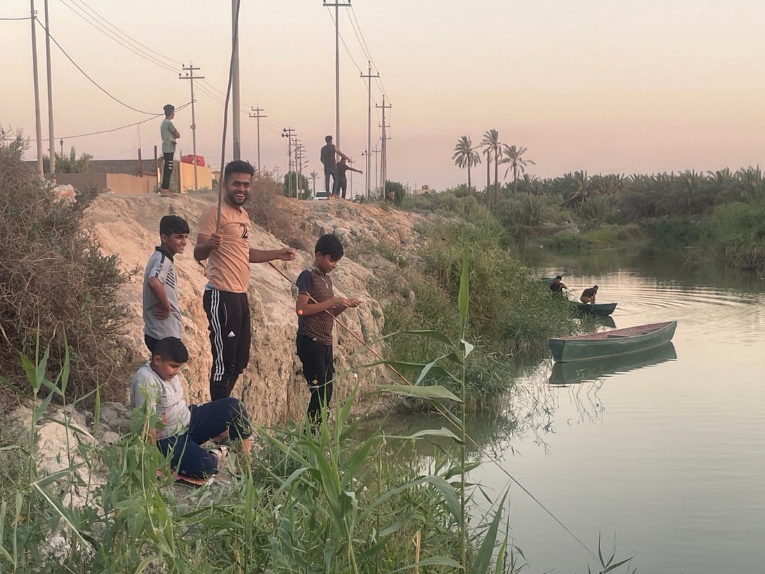 صور من روعة الطبيعة شمال البصرة.. السفرات تبدأ إلى نهر الداير مع برودة الطقس