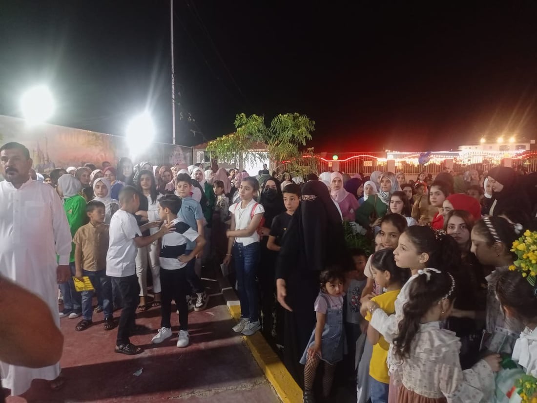 أمسية سعيدة في “فلوجة لاند”.. مئات المعفيين يحتفلون مع أسرهم (صور)