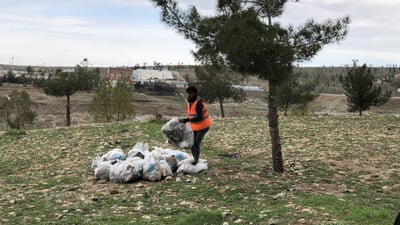 صور: 60 متطوعاً بيئياً في أربيل يربطون الأحزمة استعداداً لـ”نوروز”