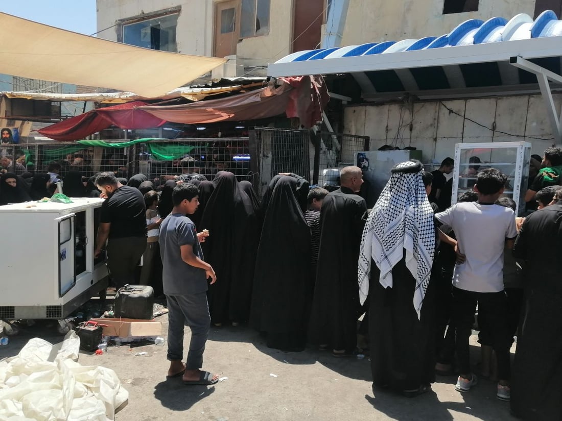 متبرّع قدّم بمفرده 7 آلاف دجاجة.. صور اليوم من زيارة الإمام الحمزة الغربي في بابل