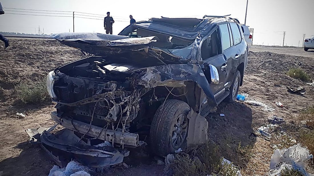 صور: إصابة 5 أشخاص بانقلاب “جكسارة” على طريق بصرة – دير