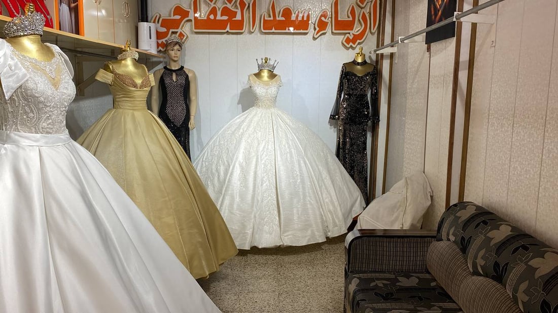 الزفاف ببدلة مؤجرة “غير ملبوسة” حل وسط لعروسات الناصرية