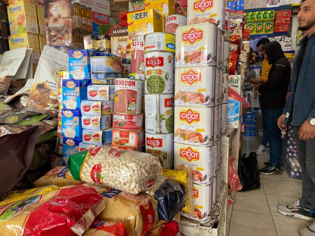 مخلوطة بالعظام.. زاخو تحظر استيراد وبيع اللحوم المعلبة (صور)