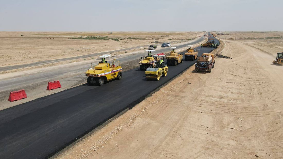 وزارة الإعمار تنشر صوراً من طريق الحج البري.. نسبة الإنجاز بلغت 54%