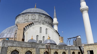 جامع العمارة الكبير كأنه “آيا صوفيا”.. شاهدوا أهم عملية ترميم وتوسعة