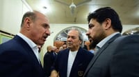 مقرب من الإعلامي حيدر زكي يتحدث عن أسباب الحكم بسجنه
