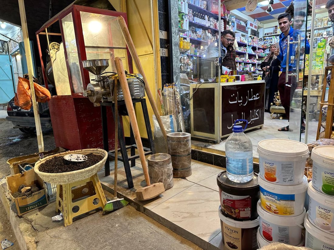 الزهدي أيضاً وأيضاً.. البرد يشجع ليالي حديثة على طبق المدگوگة بالسمسم (صور)