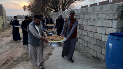 بدأ عشاء الأموات و”اليتيمة” و3 أصوات نجدية في صحراء العراق