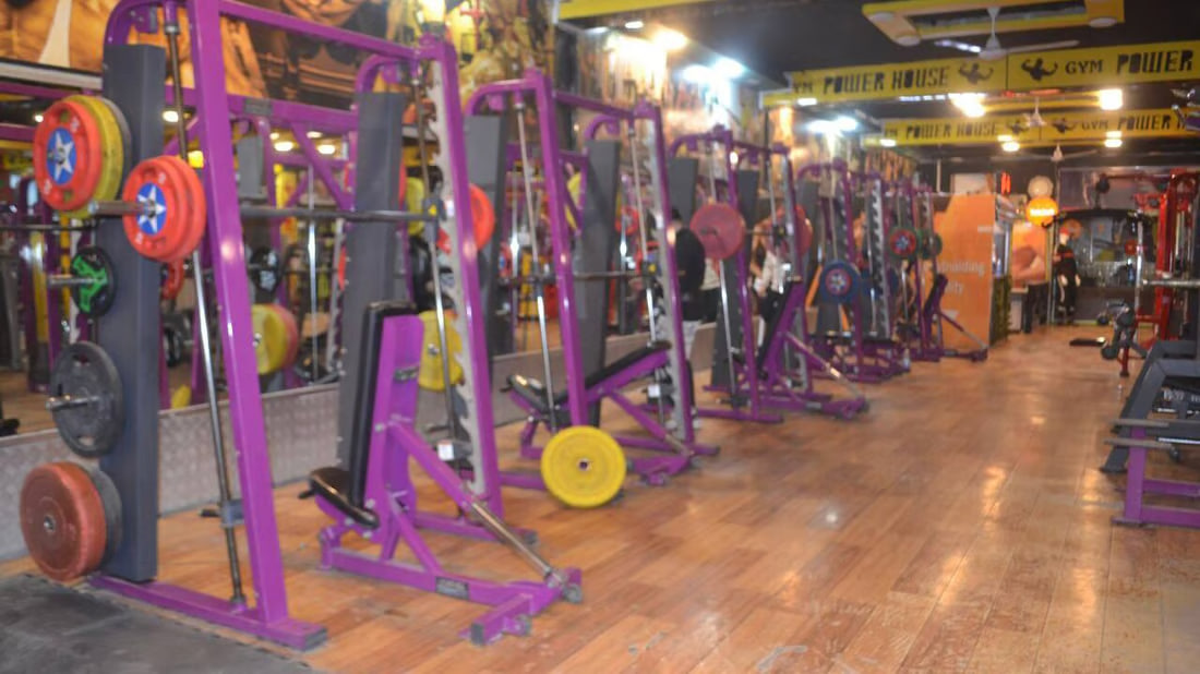 Baghdad’s gyms pump up the competition