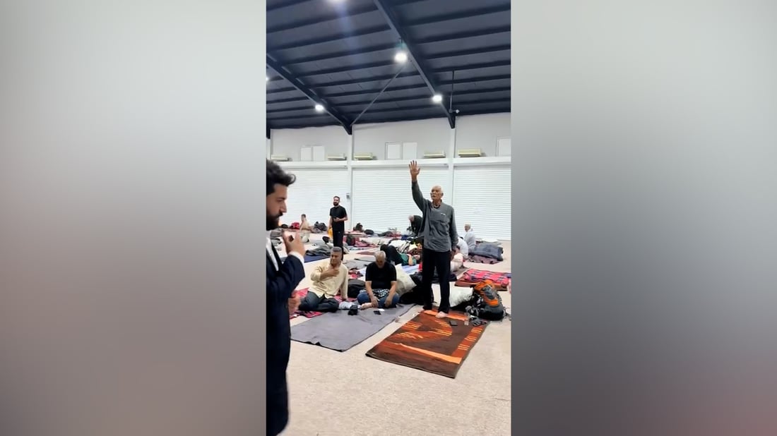 فيديو: مشاية إيران ينامون في معرض أربيل والمحافظ يشرف على توزيع الطعام