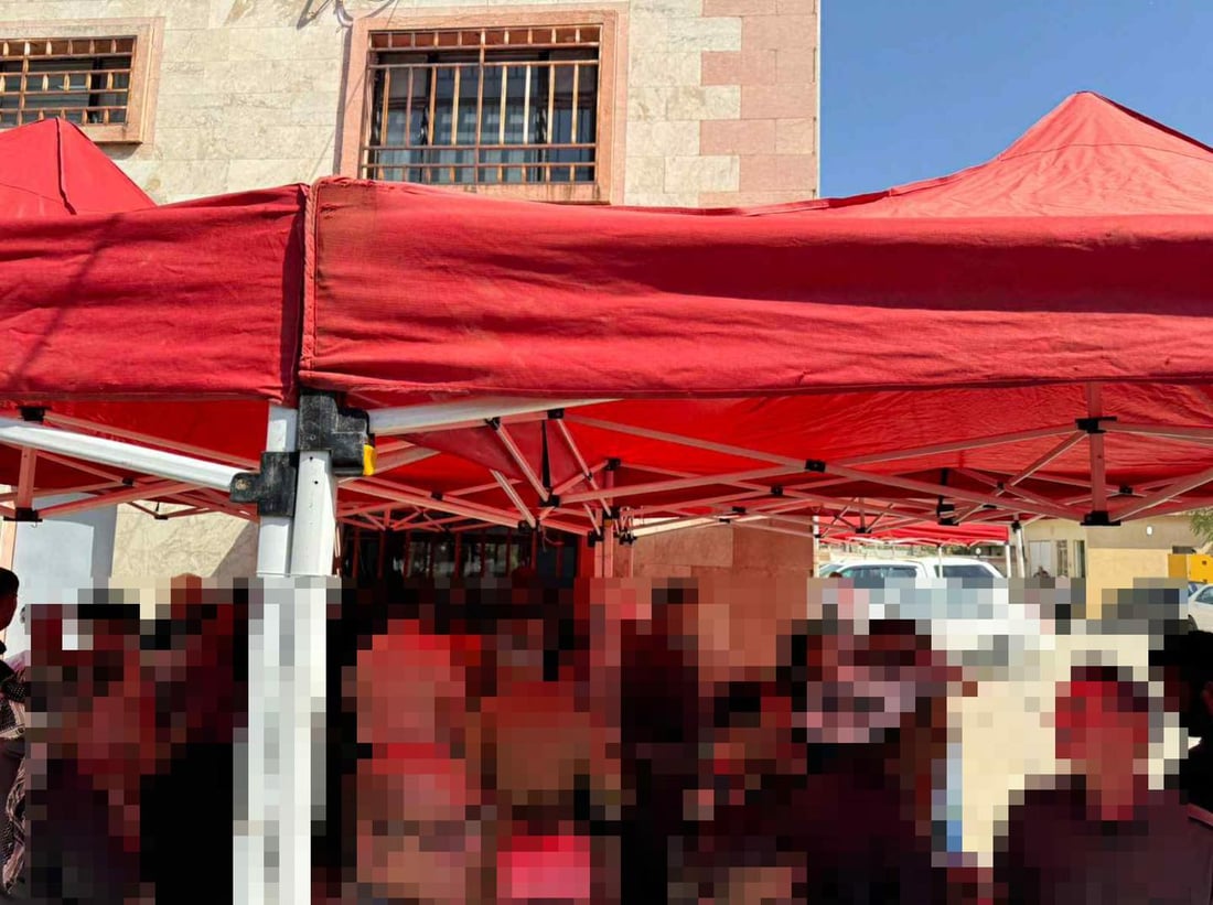 بەڕێوەبەرایەتی رۆشنبیری و هونەری راپەڕین سێبه‌رى  بۆ خانه‌نشینانى به‌رده‌م بانكه‌كان دروست كرد