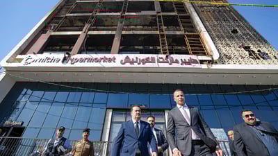 صور: السوداني يصل إلى موقع حريق الكوت