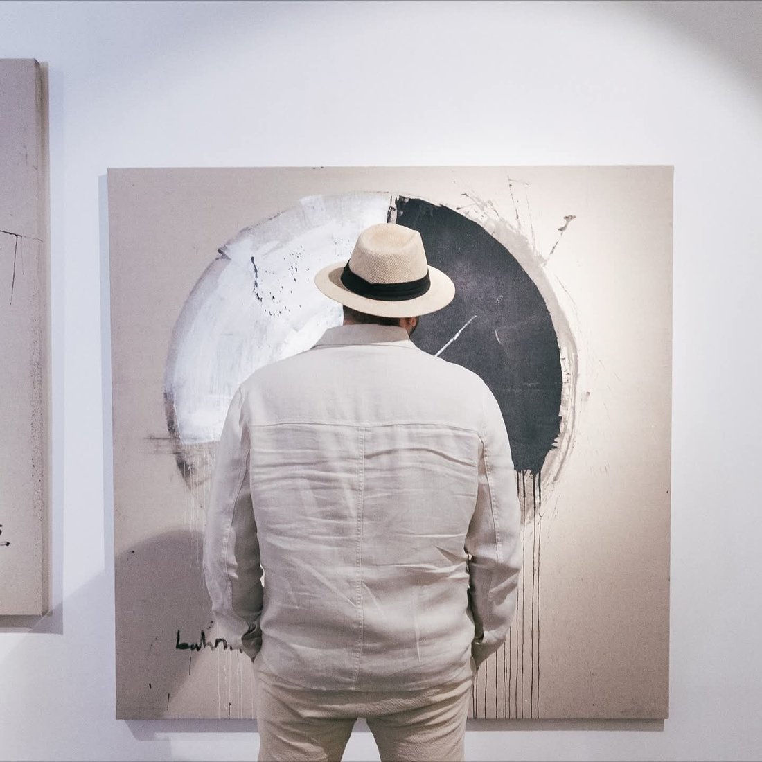 بعد 3 عقود من الغياب.. أحمد البحراني يوقظ الزمن بمعرض تشكيلي في الكرادة