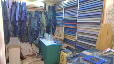 “نارۆمەوە تا قاتەکەی جەژنم تەواو نەکات”