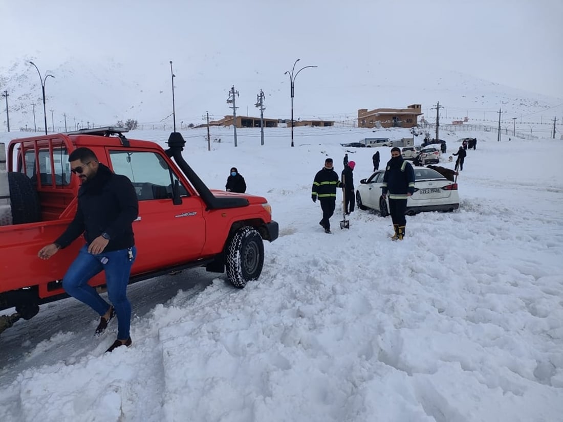 پەنجا گەشتیار رزگارکران