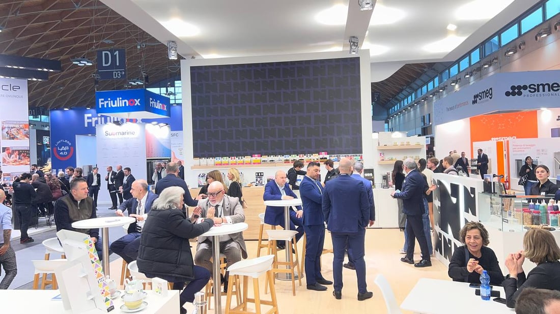 كرزات شيركو ومشروبات كرونجي تتألق في إيطاليا.. وفد التجّار وصفقات كبرى