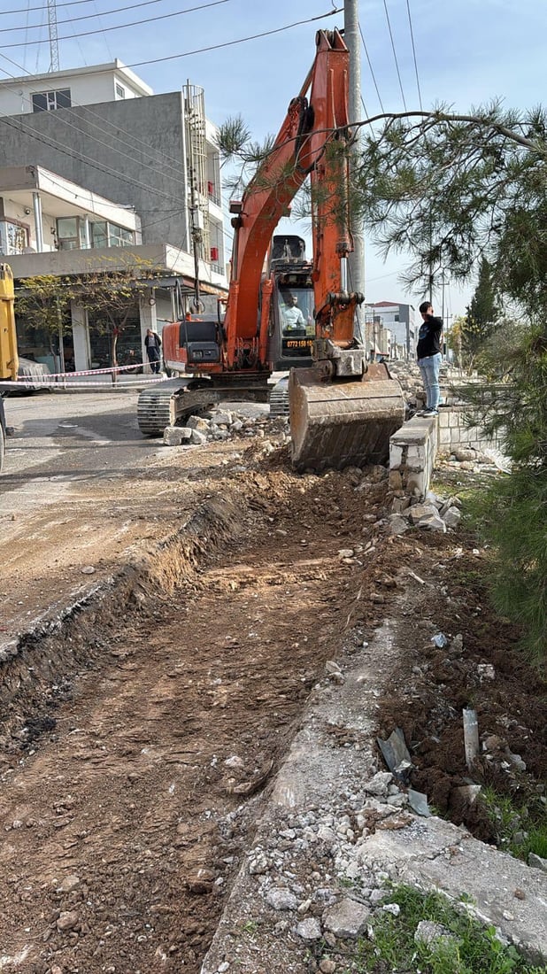 ژینگەیان تەخت و تاراج کرد و داریان لەریشەوە دەرهێنا؛ شەش کەسن و دەستگیرکران