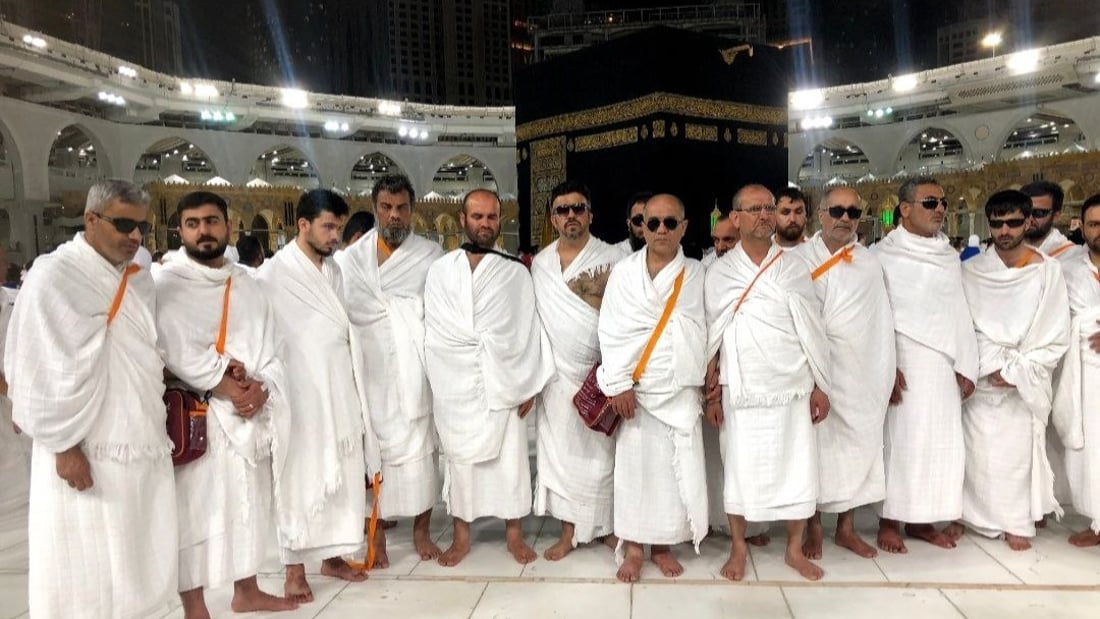 للمرة الأولى في حياتهم.. 20 كفيفاً من إقليم كردستان يؤدون العمرة
