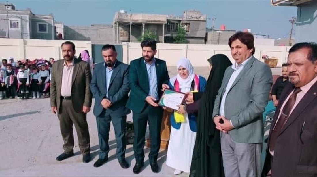 الزبير تحتفل باليوم العالمي للغة العربية.. وتدشن مكتبة في متوسطة “الصراحة”