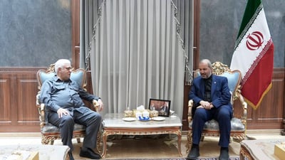 رئيس الحشد يعزي سفير طهران بمقتل مستشارين إيرانيين بالقصف السعودي-الأميركي