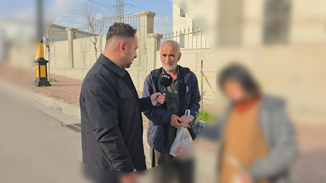 باوکێکی ماندوو پەرێشانی کچە ئۆتیزمەکەیەتی