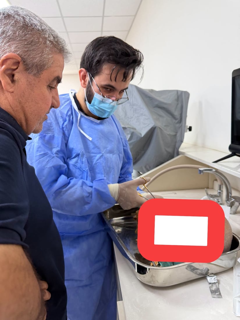 لە نەخۆشخانەی رزگاری را‌هێنان لەسەر کەلـلەسەری مرۆڤ دەکەن