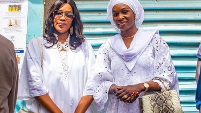 دوو ژنی هەیە، کامیان دەبنە خانمی یەکەم؟