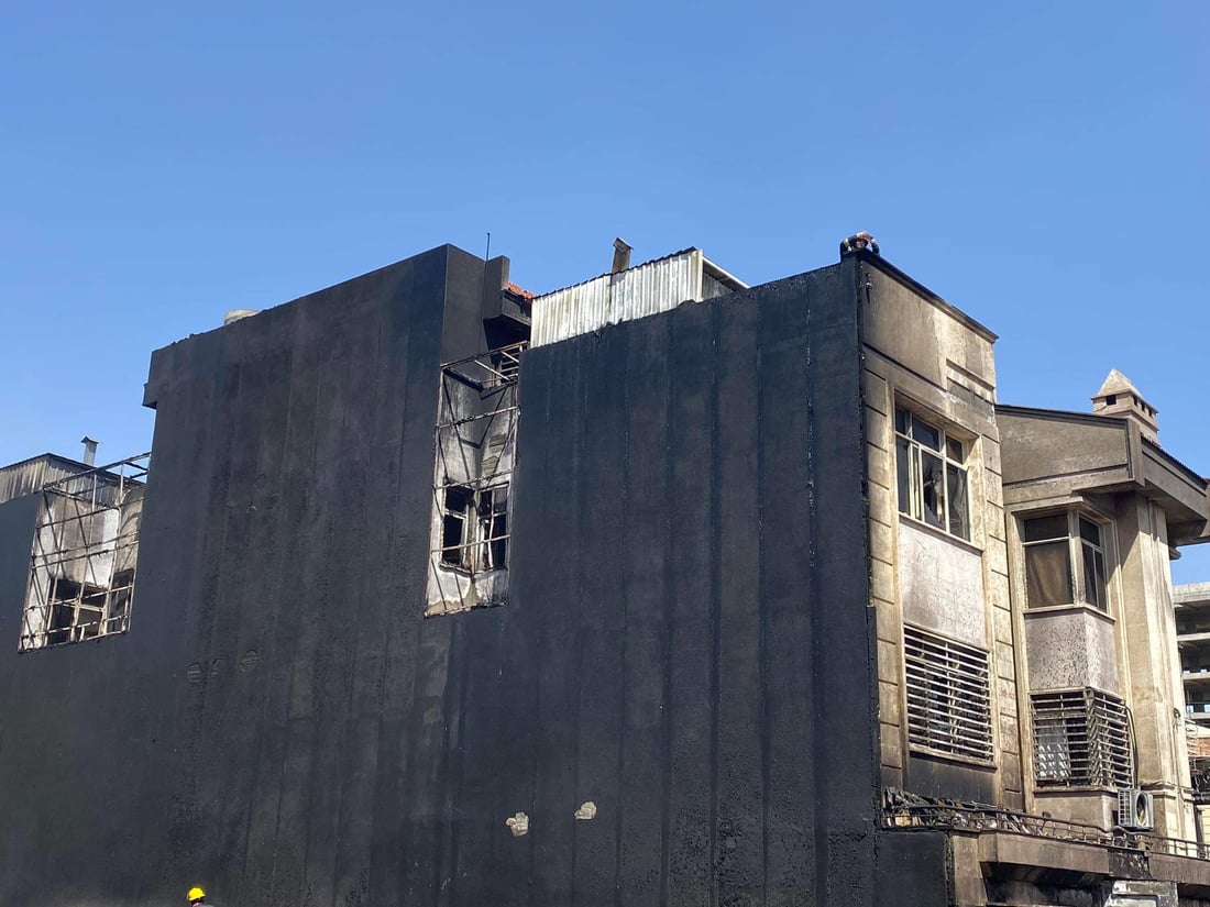 خانوویەکى سێ نهۆمى ئاگرى گرت