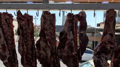 گۆشتفرۆشێكی سلێمانی نرخی گۆشتی خۆماڵى کرد بە 10 هەزار دینار